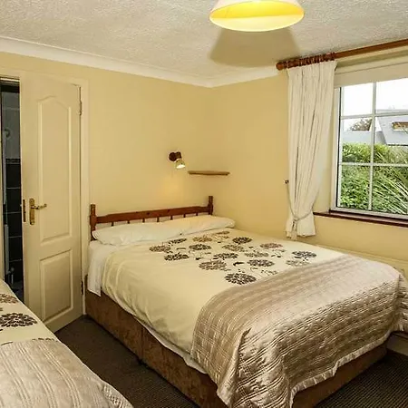 Roncalli House Szálloda 3*